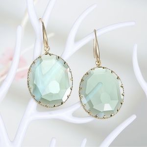 New Fashion Round Crystal Glass Earrings, Green & Gold Tone